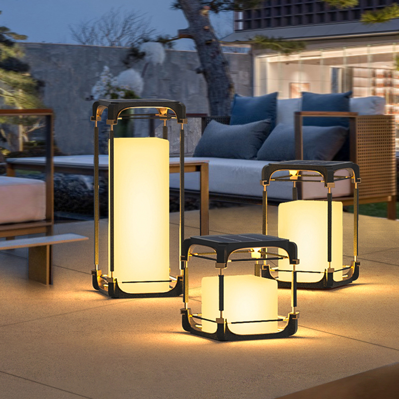 Solar Garden Light - Lampada da Terra Luminosa, Illuminazione Solare