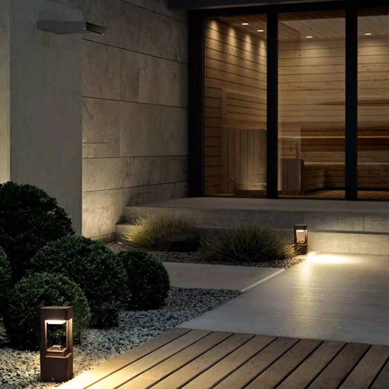 Lampada da terra luminosa per  - Solar Garden Light recensione e prezzo