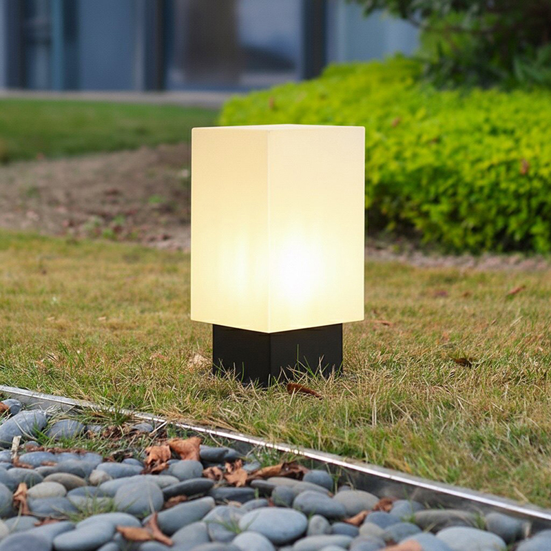 Lampada da terra luminosa per  - Solar Garden Light recensione e prezzo