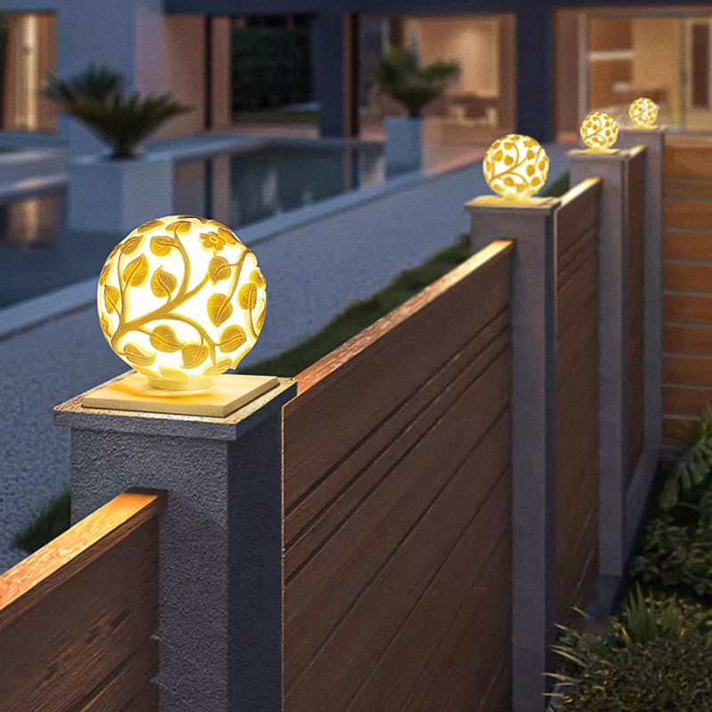 Lampade a colonna da esterno,  - Solar Garden Light recensione e prezzo