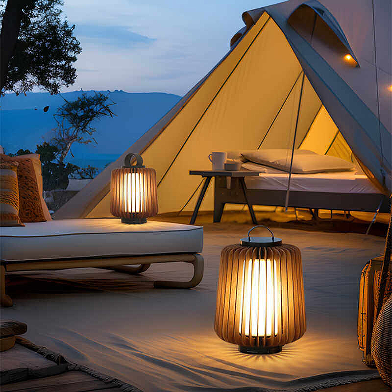 Lampada da terra luminosa per  - Solar Garden Light recensione e prezzo